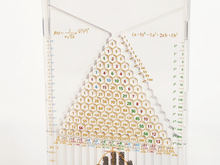 Galton Board: Simple Probability Demonstrator